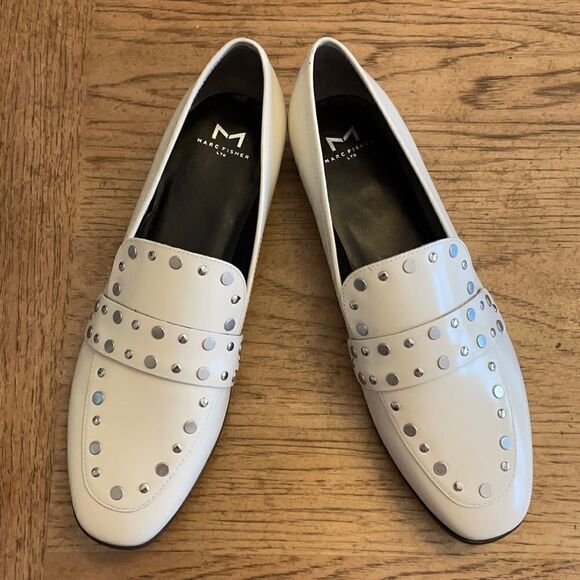 MARC FISHER WHITE STUDDED FLATS.  NEW - Picture 1 of 10